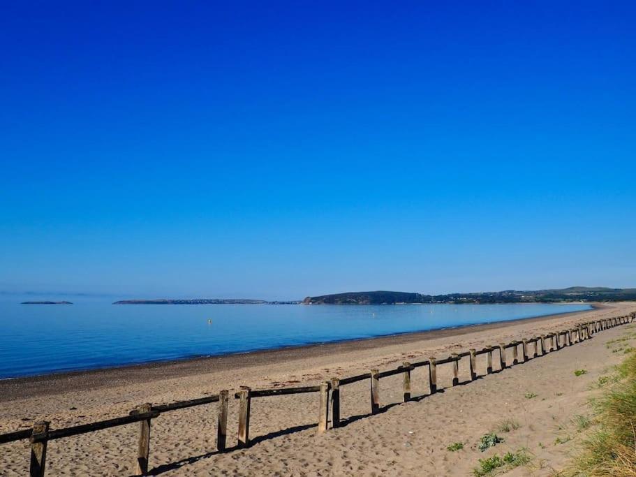 Beach Front Apartment Pwllheli Exteriér fotografie