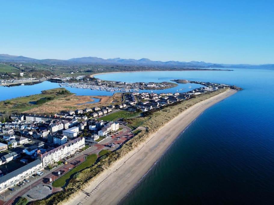 Beach Front Apartment Pwllheli Exteriér fotografie