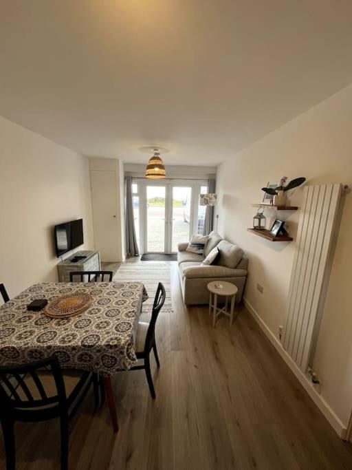 Beach Front Apartment Pwllheli Exteriér fotografie